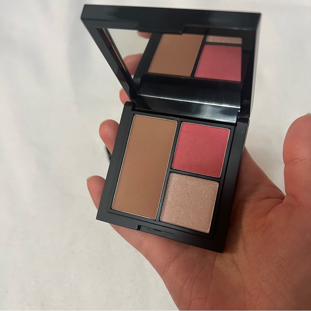 Reina Rebelde On Your Face Contour + Color Trio ADORADA Sep sale